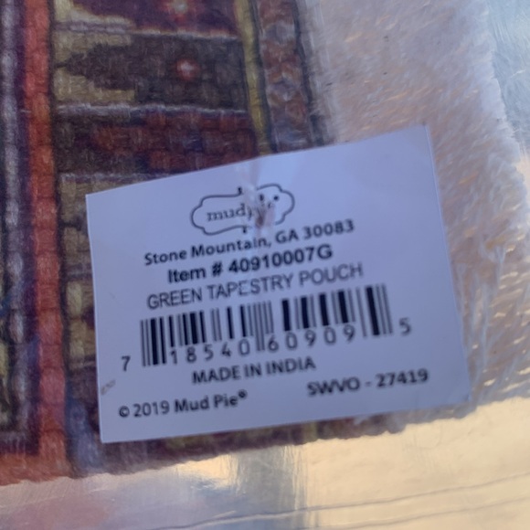 Green Tan Tapestry Pouch yarn tassel zipper pull and fringe detail Made in India - Picture 3 of 5